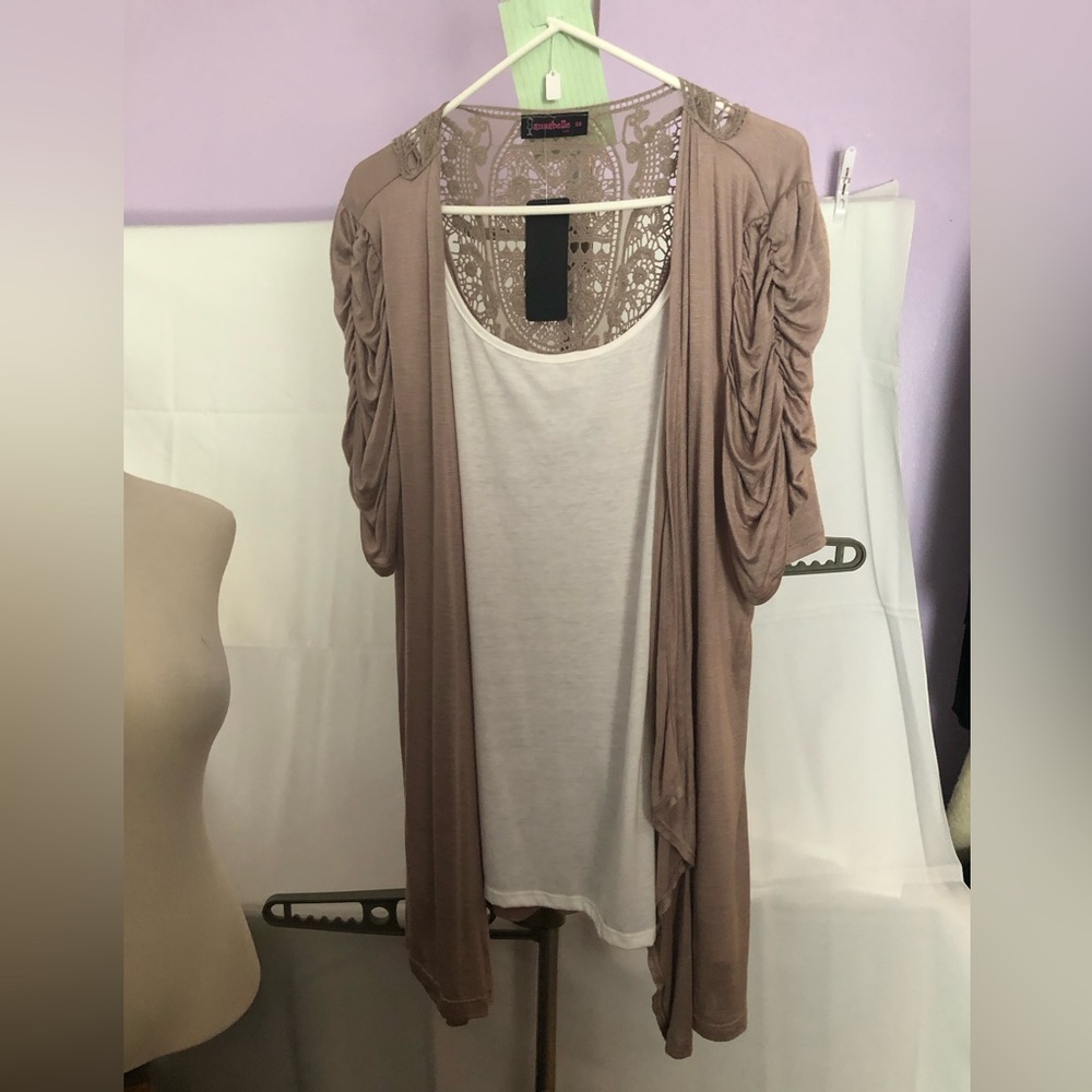 181. Annabelle 2fer Top, jacket is attached to the tank.  size 3X.  NWT.  USA